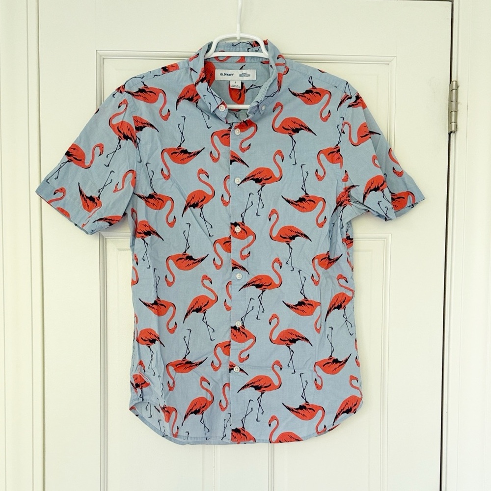 OLD NAVY flamingo shirt size S blue pink shortsleeve button down slim fit flex